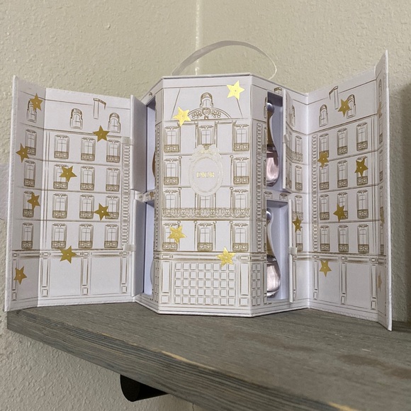 DIOR J’adore Mini Advent Calendar/Discovery Set - Picture 4 of 10